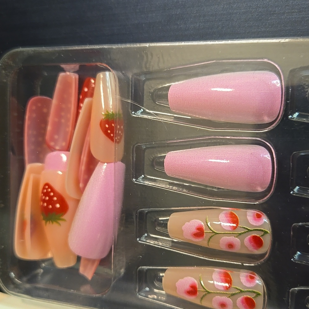 Pink Strawberry Press-On Nails - Picture 3 of 4